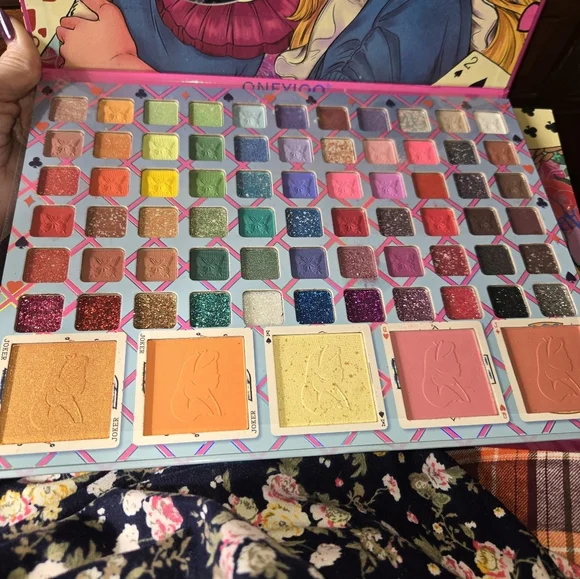 Alice in Wonderland Palette - Picture 6 of 6